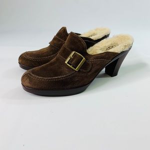 Ugg Australia Isabella Sz 8 Mules